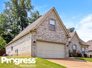 1303 Shetland Dr, Southaven, MS 38671