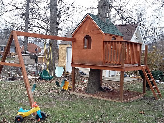 4th image of 4509 Balaton Dr