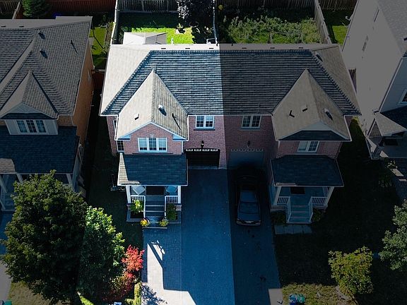 2nd image of 164 Gail Parks Cres