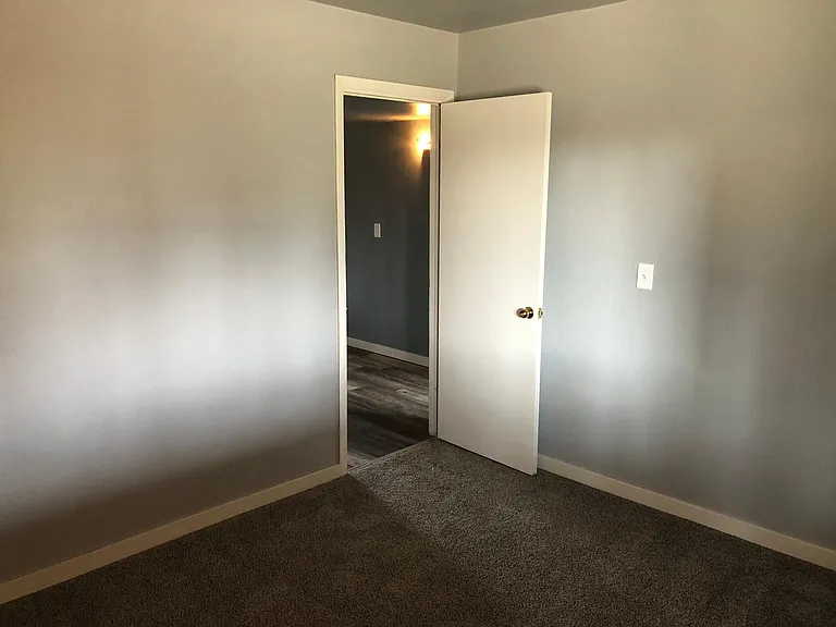 1700 Gifford Dr — Photo 33