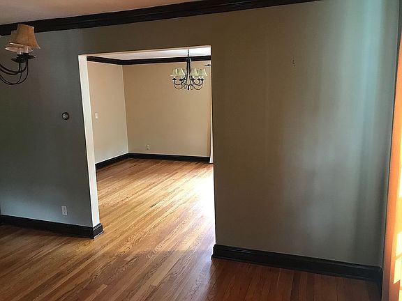5th image of 3306 Virginia Ave SE