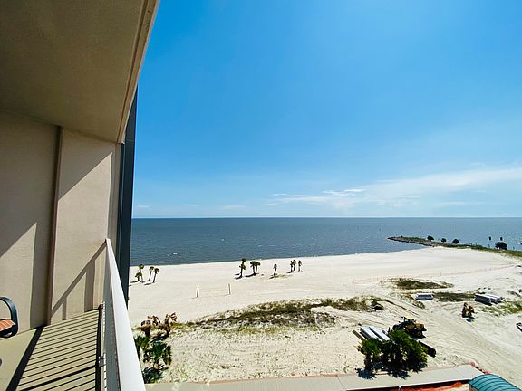 3rd image of 1899 Beach Blvd