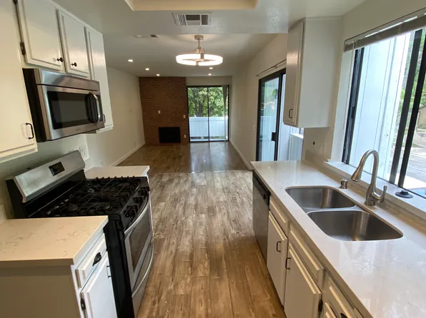 14411 Riverside Dr #8, Sherman Oaks, CA 91423