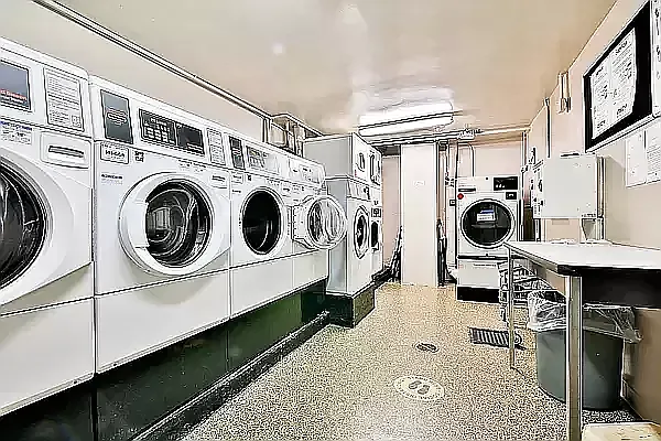 Rented by Platinum Properties | media 14