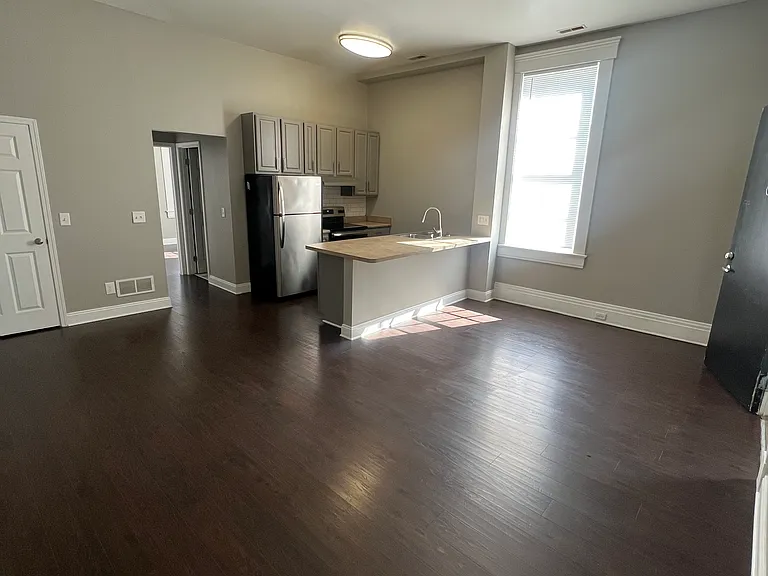 727 Bakewell St #6 — Photo 10