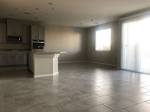 5th image of 312 Breve Las