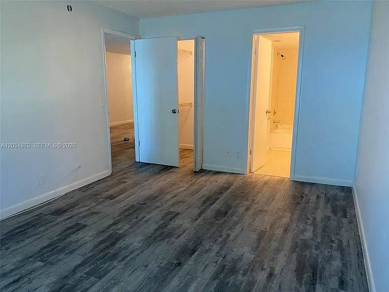 201 Lake Pointe Dr #205 — Photo 11
