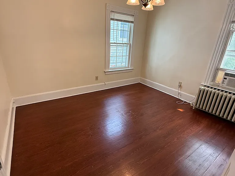 32 Tilton St #2L — Photo 8