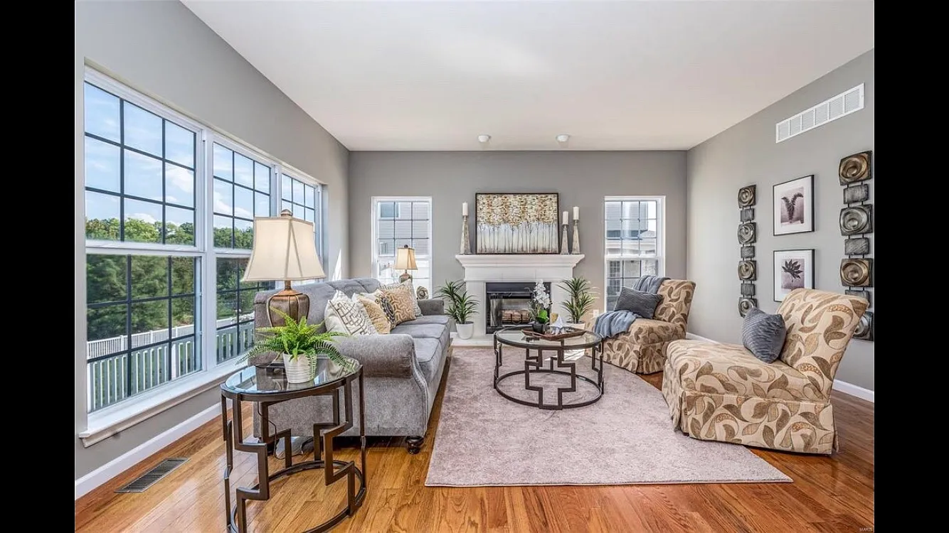 4 bed, 3234 sqft, $3,500 — Photo 3