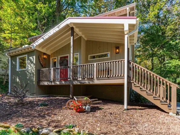 85 Susan Dr, Maggie Valley, NC 28751