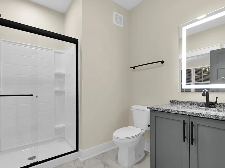 Beautiful luxury apartments available close to downtown! — Photo 46