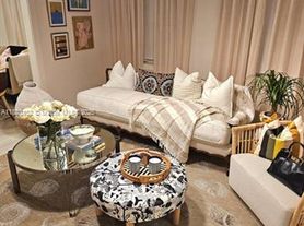 131 Zamora Ave, Miami, FL
