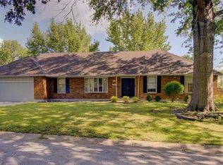 14900 E Covington Rd, Independence, MO 64055