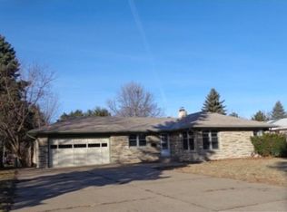 6434 Taylor St NE, Fridley, MN 55432