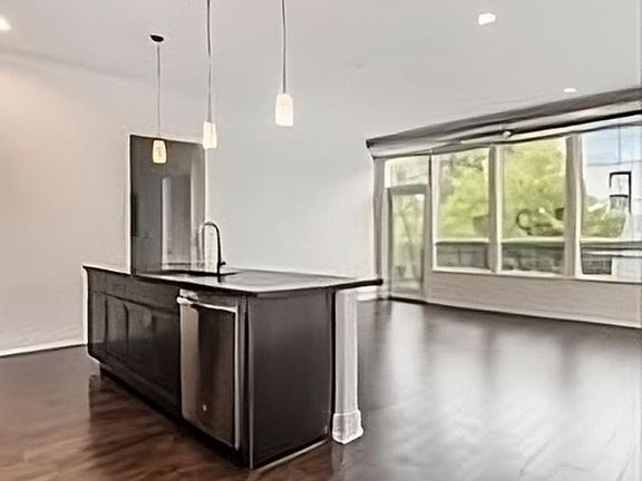 3rd image of 410 N 1st St #302