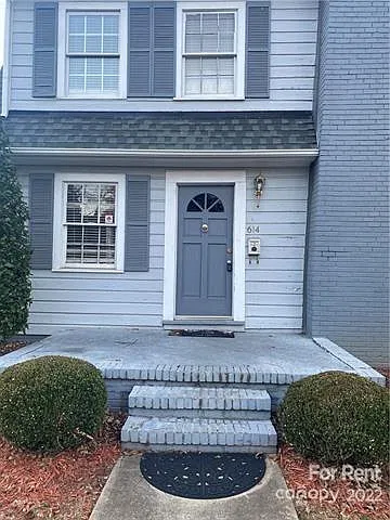 2 bed, 1.5 bath, 1450 sqft, $1,895 — Photo 2