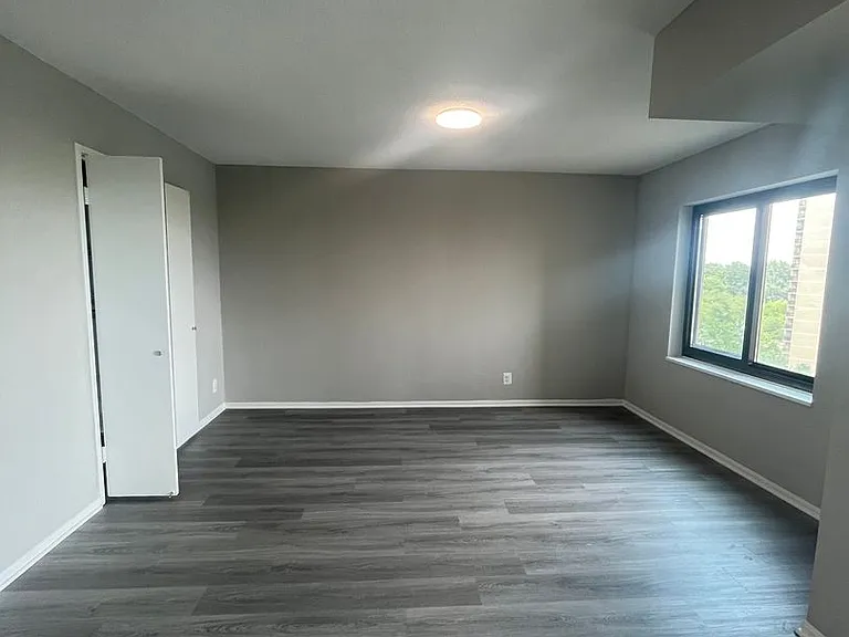 307 Yoakum Pkwy #809 — Photo 7