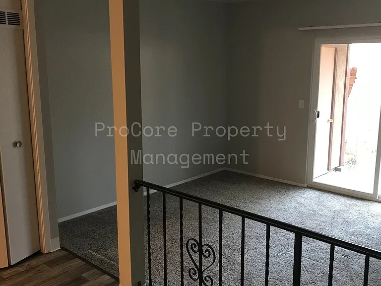 803 NW 2nd St — Photo 8