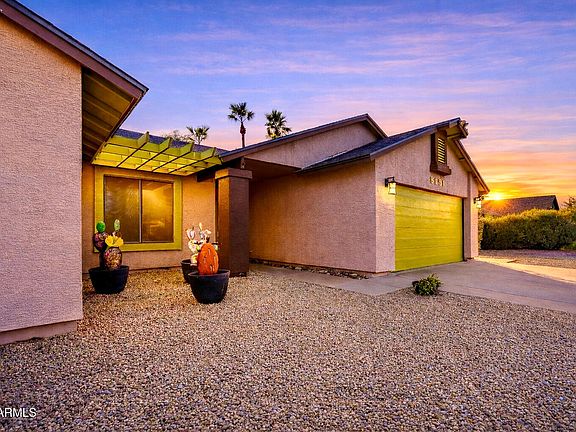 3rd image of 8151 W SIERRA VISTA Drive