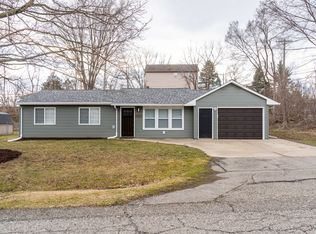 4697 Newcroft St, Commerce Township, MI 48382