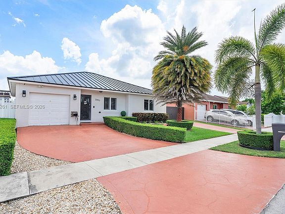 3rd image of 20917 SW 125th Avenue Rd