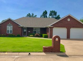 2421 Cedar Ct, Miami, OK 74354