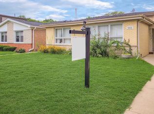9432 Lavergne Ave, Skokie, IL 60077