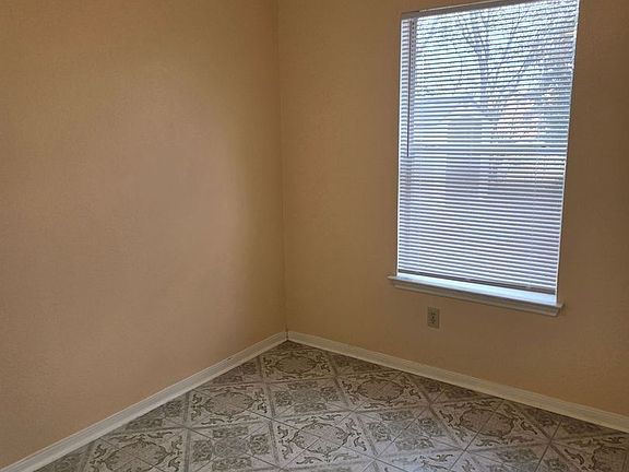 5th image of 406 N 4th St #B