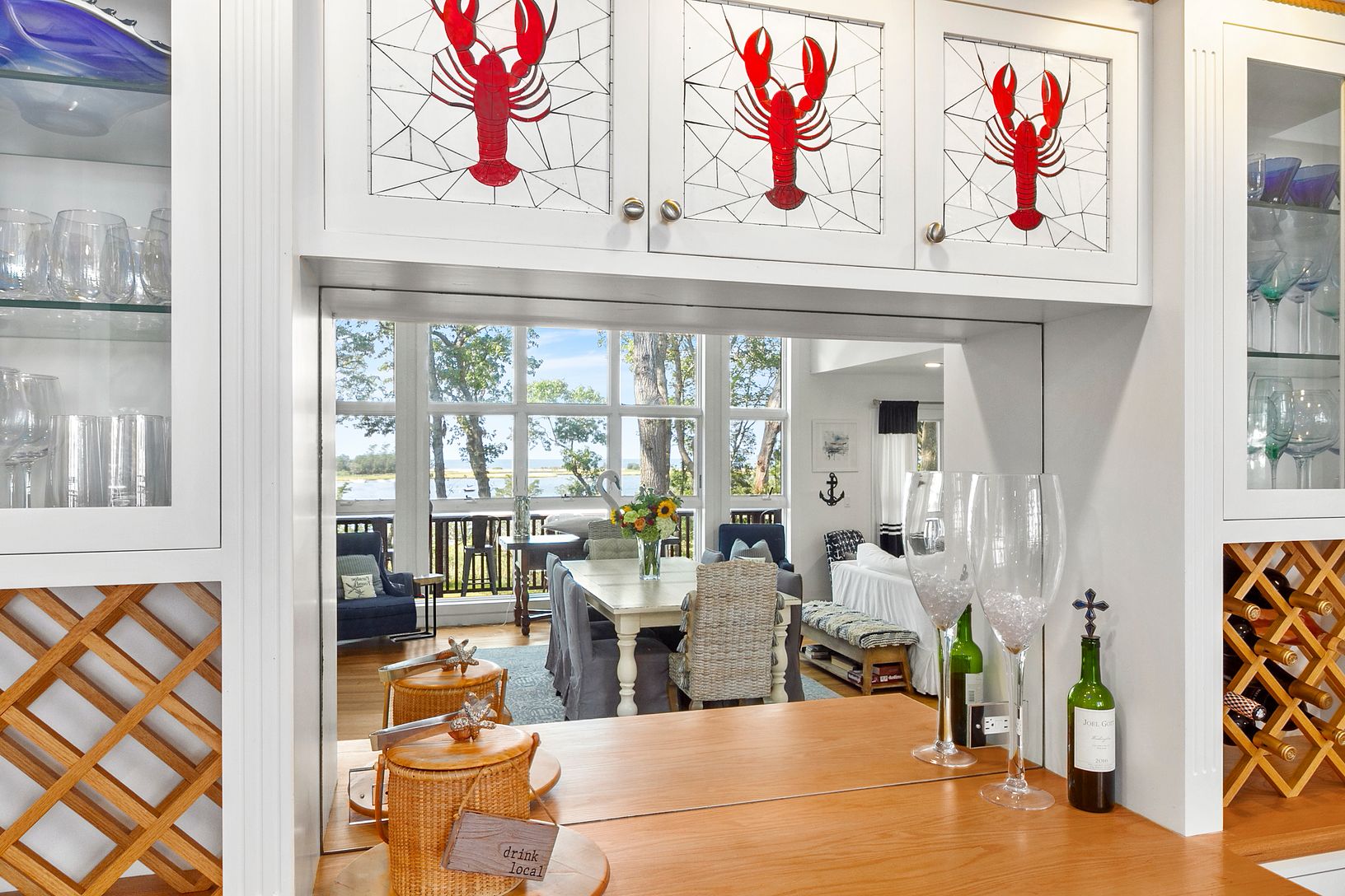  Artfully Captures  Water views 