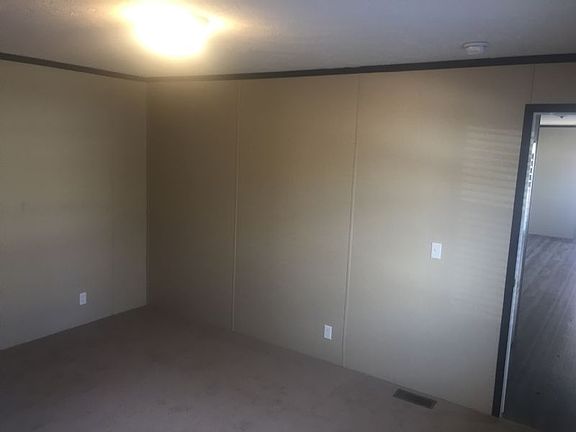 4th image of 505 Normandy Dr
