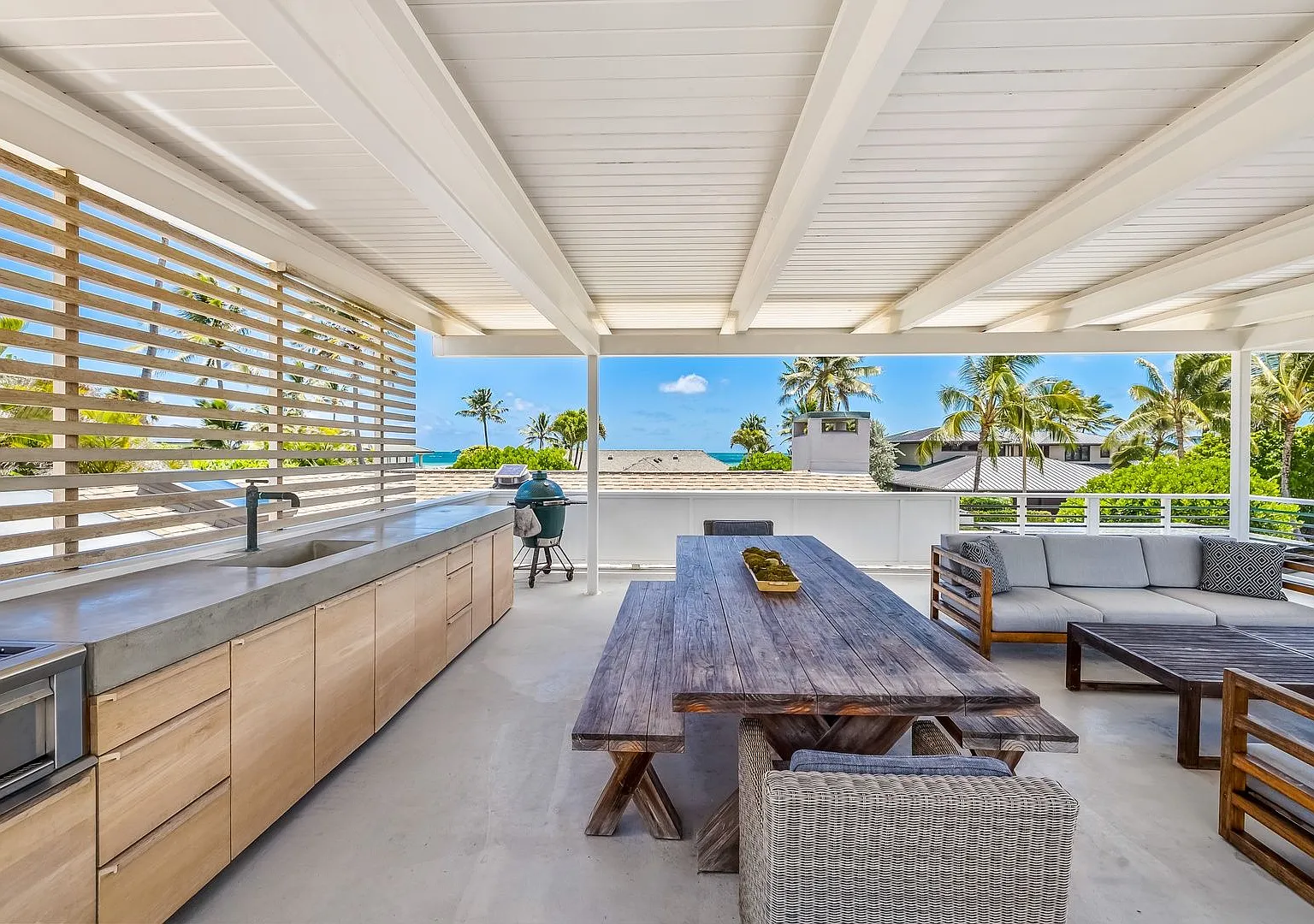 Hale Ohana: Bright Kailua Retreat w/hot tub, Lush Tropical Pool, Walk to Beach — Photo 4