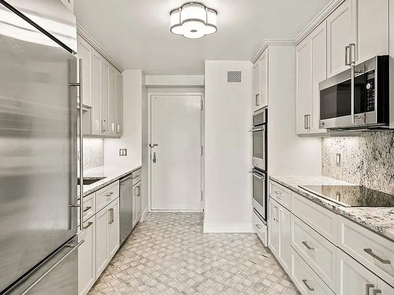 19 Chauncy St #4B — Photo 8