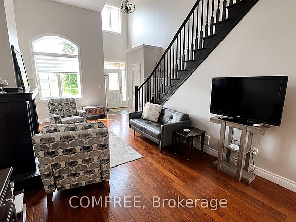 4th image of 3823 Turnberry Ln #14