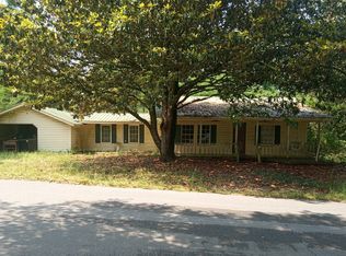 19 Maxey Rd, Laurel, MS 39443
