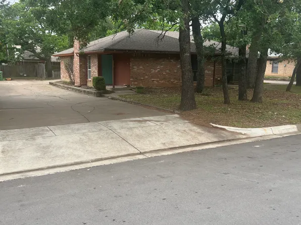 7513 Windhaven Rd #1, North Richland Hills, TX 76182