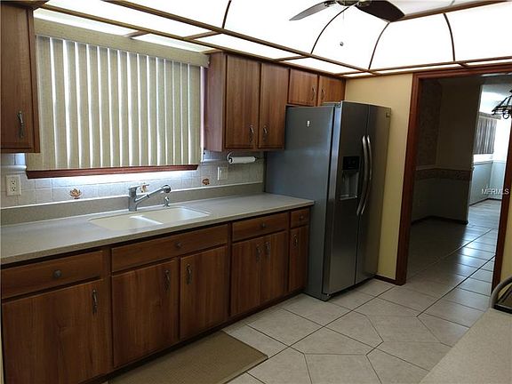 4th image of 1958 E Cooper Dr