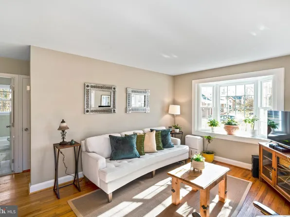 7636 Lanham Ln, Fort Washington, MD 20744