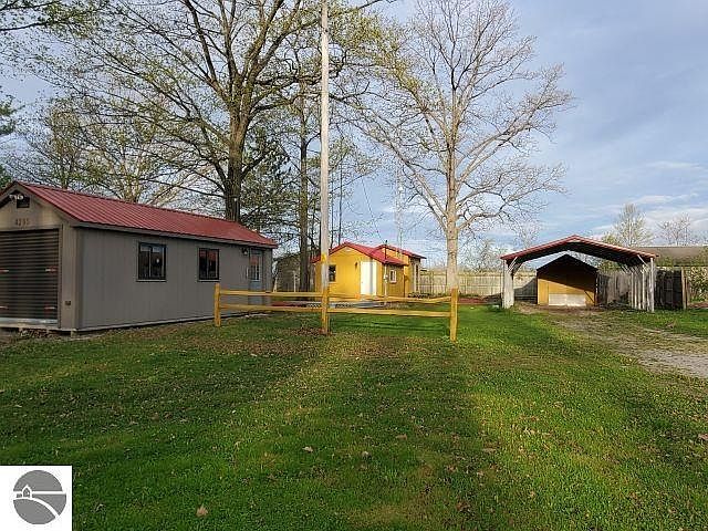 1st image of 4290 S Lake Dr