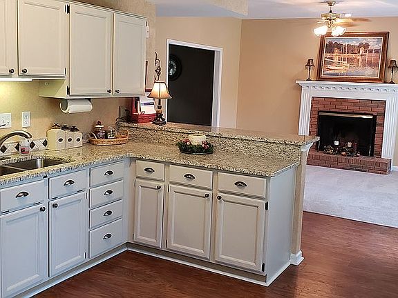 Large Kitchen
