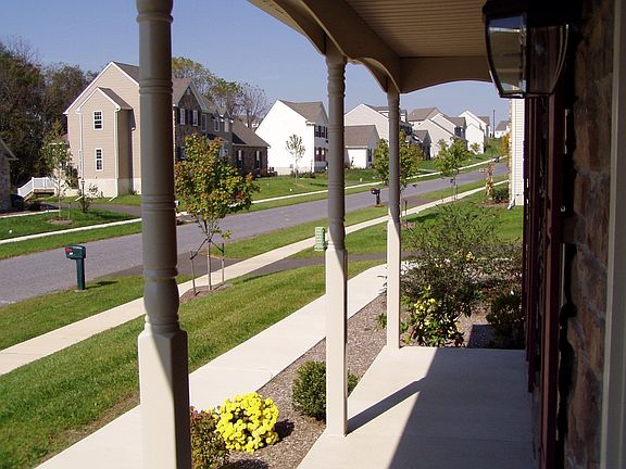 Charming front porch 