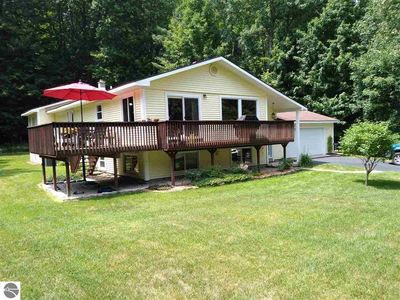 4379 Westridge Dr, Williamsburg, MI, 49690