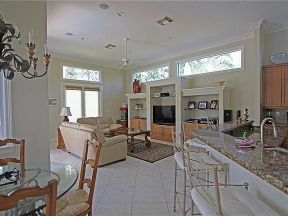 3rd image of 4721 SE Waterford Dr