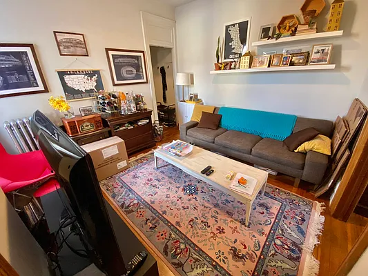 Rented by J PRESTON AND ASSOCIATES INC | media 18