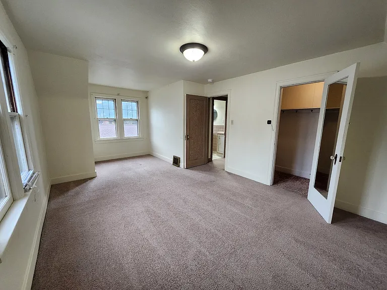 1909 Gregory Way — Photo 18