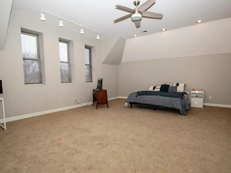 1511 S 4th St — Photo 22