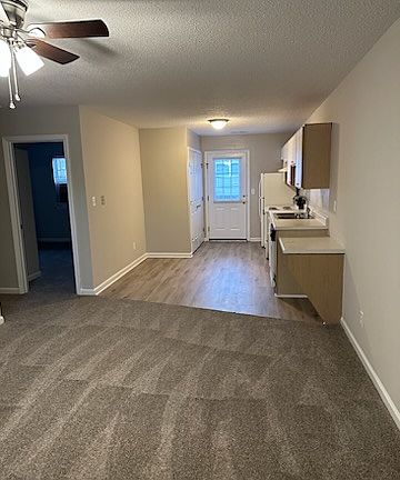 3rd image of 104 Wheeless Cir #I