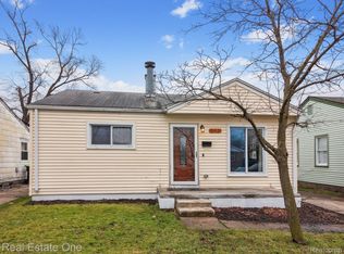 552 E Kalama Ave, Madison Heights, MI 48071