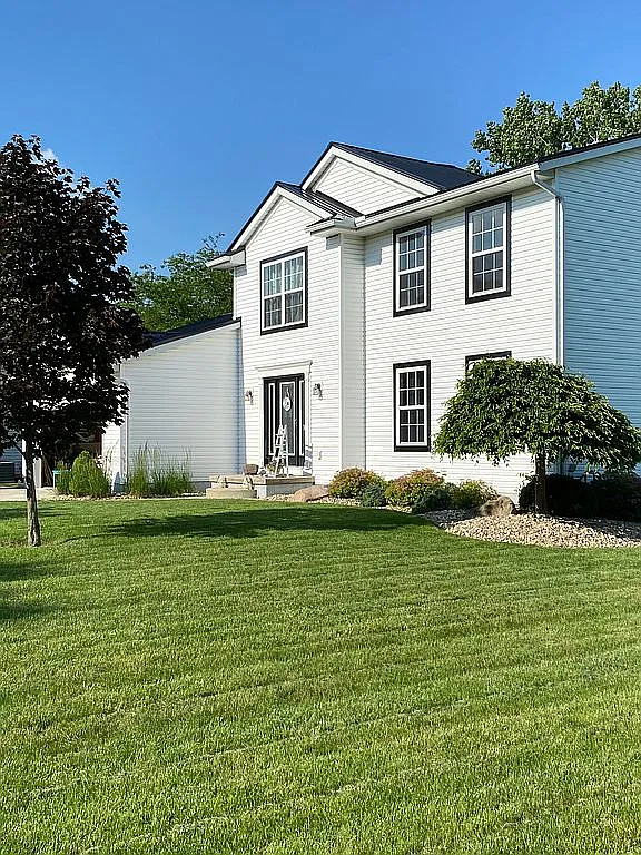 1000 Greenlea Dr photo 1