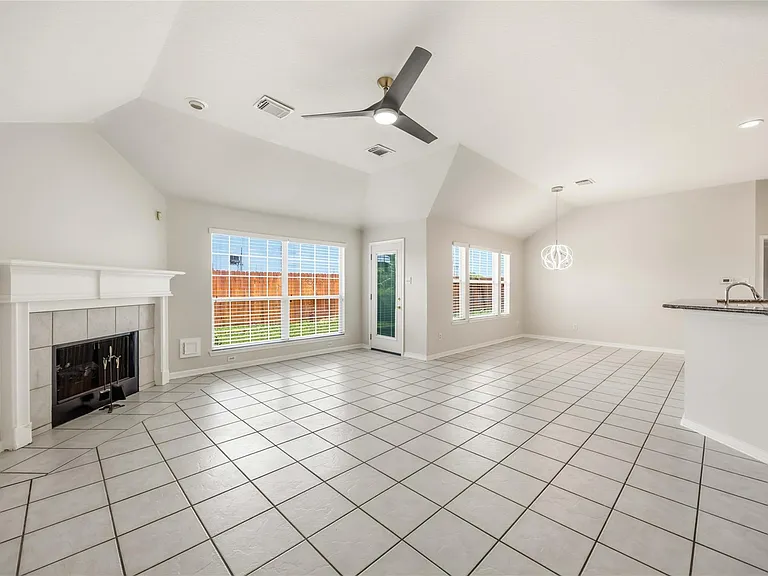 1603 Brazos Gate Dr — Photo 9