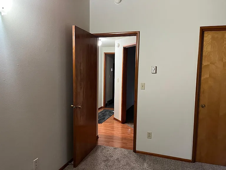 810 SE 217th Ave — Photo 13